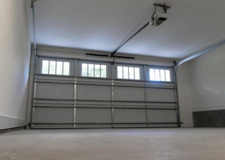 Panne de porte de garage : quelles sont les causes fr&eacute;quentes ?